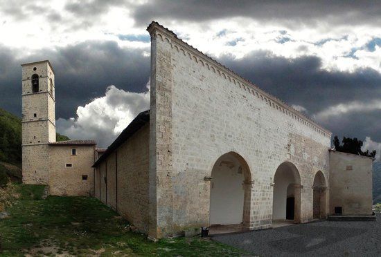 Abbazia San Giovanni Battista di Lucoli